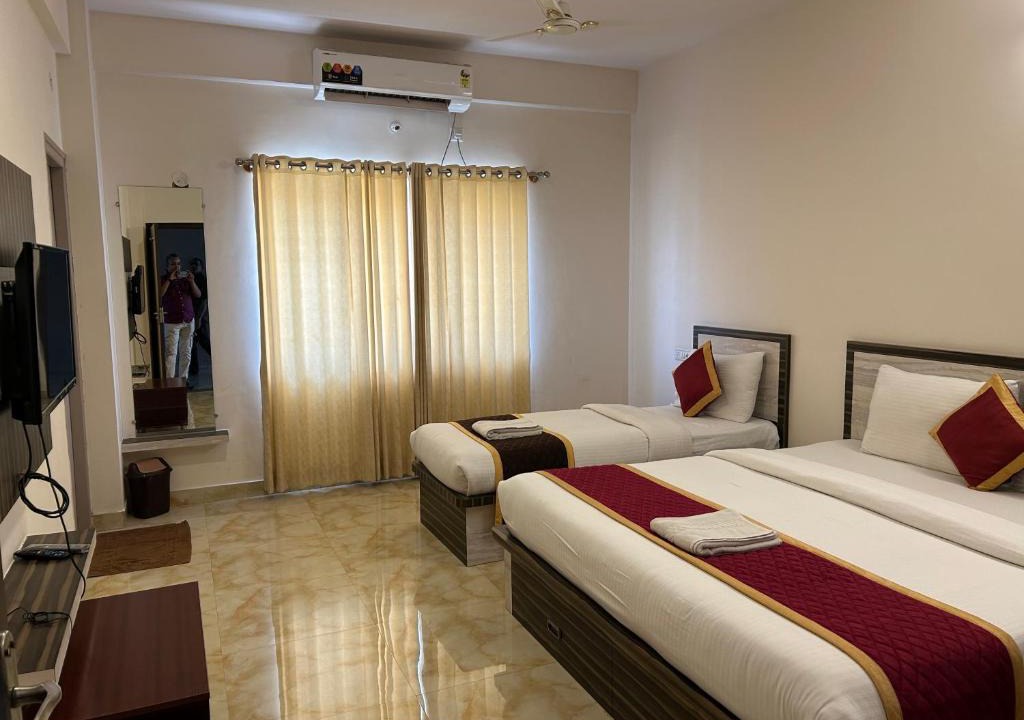 Yeshwanthpur Hotel | M S Comforts