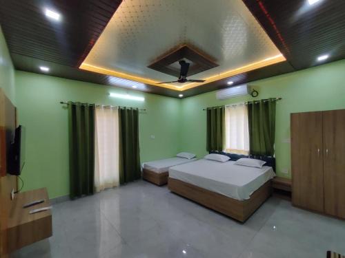 Dehradun Hotel | M2 lambardaar