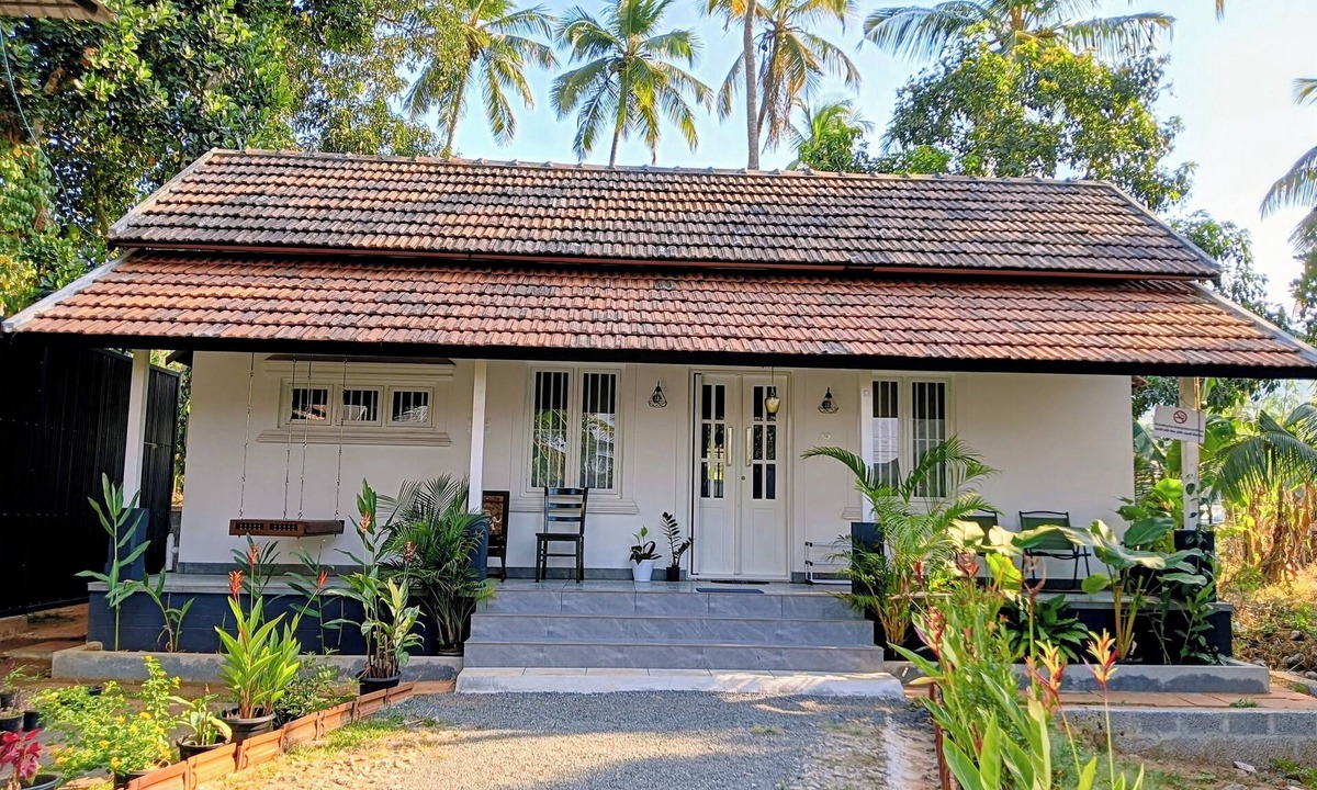 Wadakanchery Bed & Breakfast | Maatam Premium Homestay - 1 BHK Kerala Village Homestay with open verandah