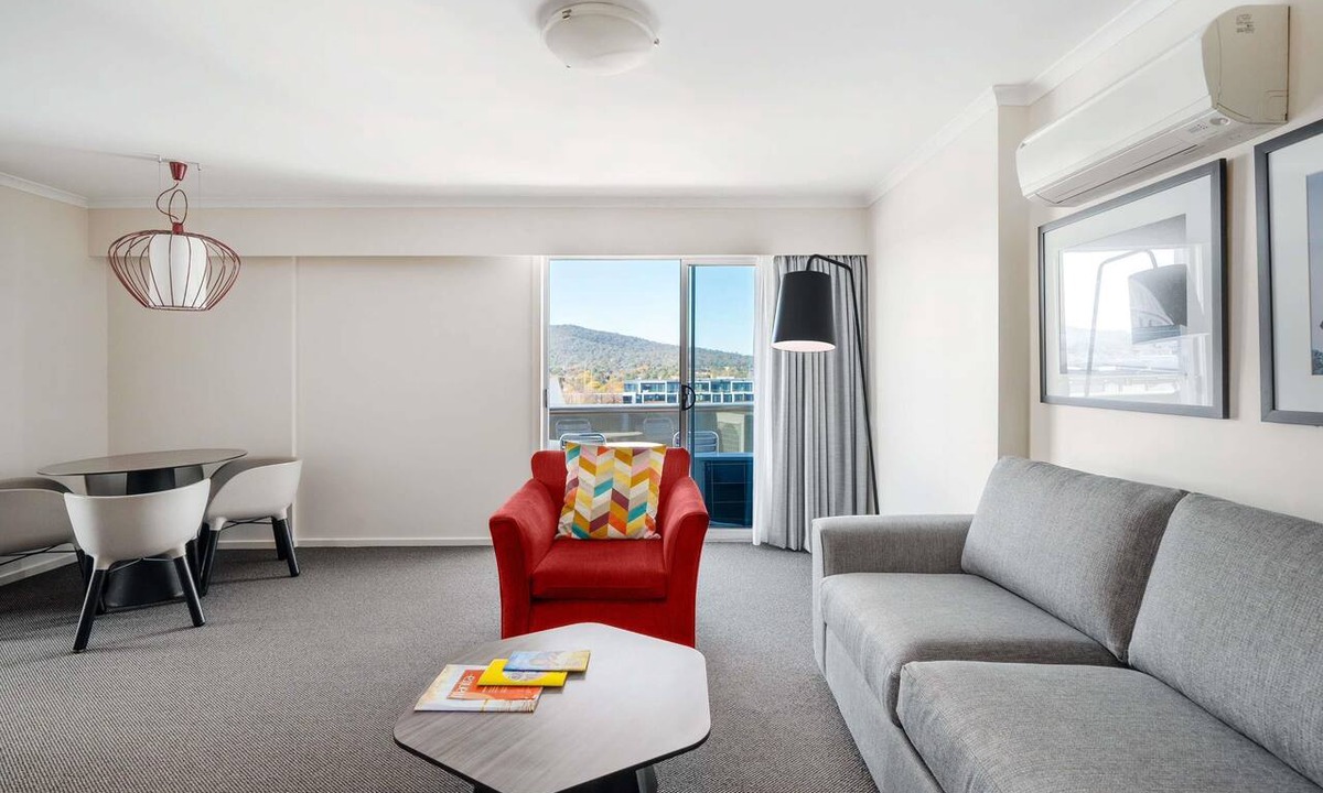 Braddon Hotel | Mantra on Northbourne Canberra