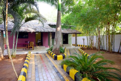 Gangavathi Resort | Megha Resort , Hampi