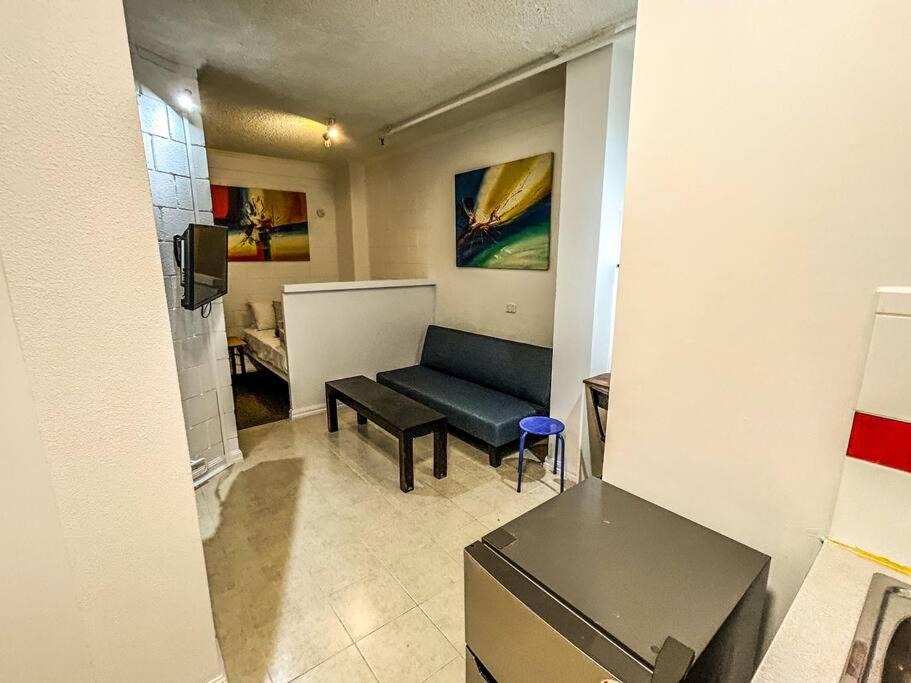 Melbourne Central Business District Apartment | Melbourne Studio Unit - 107