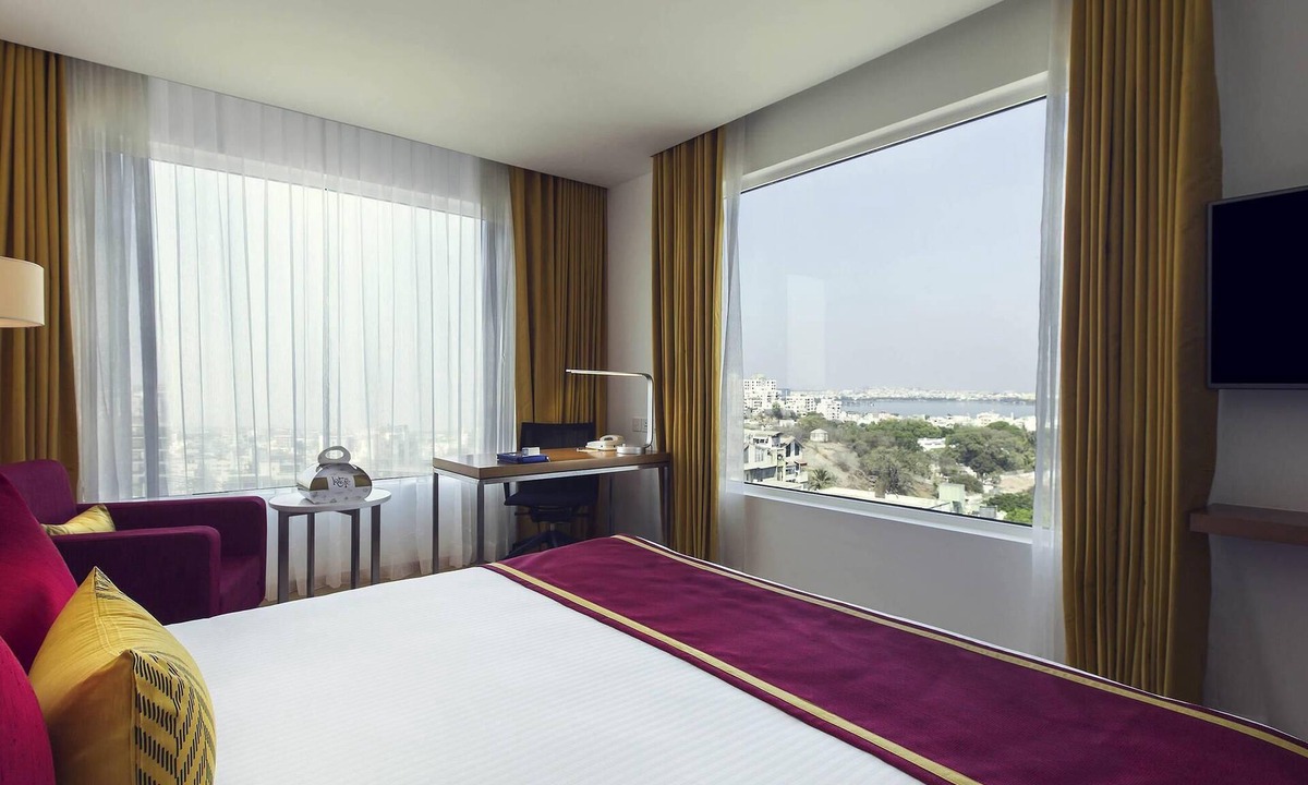 Punjagutta Hotel | Mercure Hyderabad KCP Hotel
