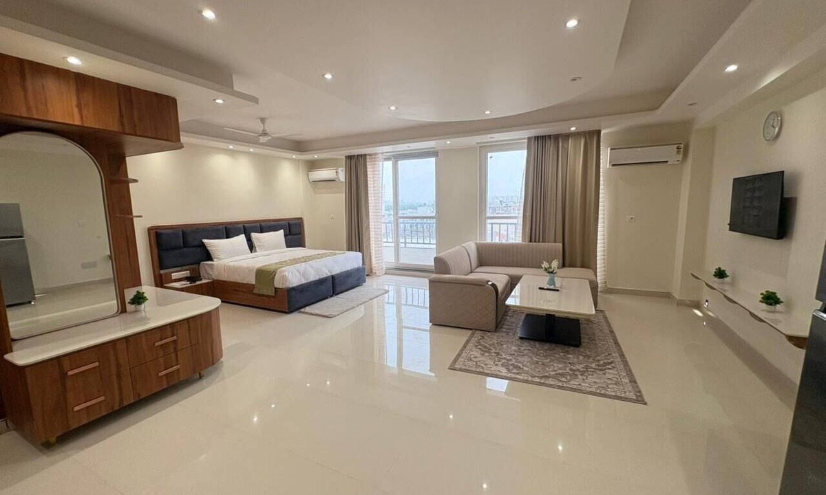 IMT Manesar Hotel | MIKADO PALACE