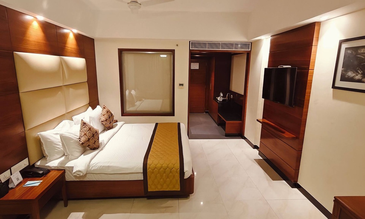 Enathur Hotel | MM Legacy - A Bergamont Hotel - Kanchipuram
