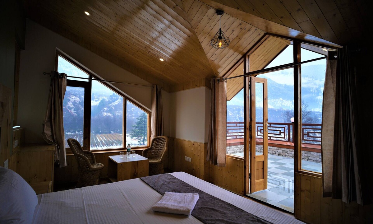 Manali House | Mountainshack Riverside Stay & Cafe