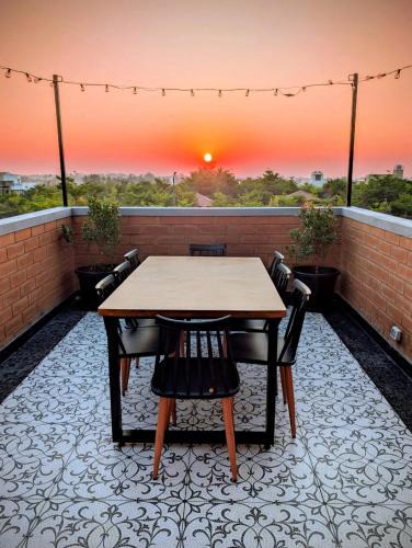 Chikkaballapur House | Mrinmaya - Mountains, Movie Nights, Memories