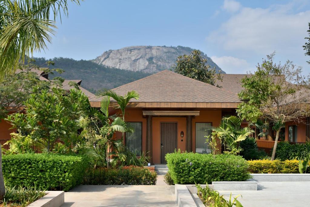 Nandi Hills Hotel | Mulberry Shades Bengaluru Nandi Hills, a Tribute Portfolio Resort