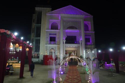 Bareilly Hotel | Naina mansion