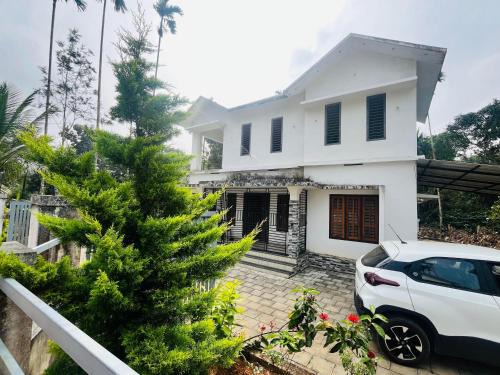 Koodothummal Villa | Nilavu Homes Retreat