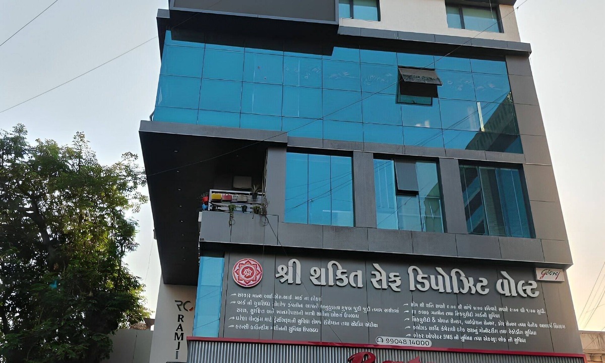 Surat Apartment | Nirrtul Royale Modern 3BHK Apartment | Specious Cozy & Quite