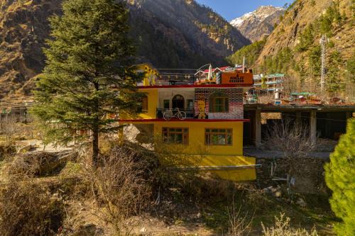 Kasol Hostel | Nomads Hostel