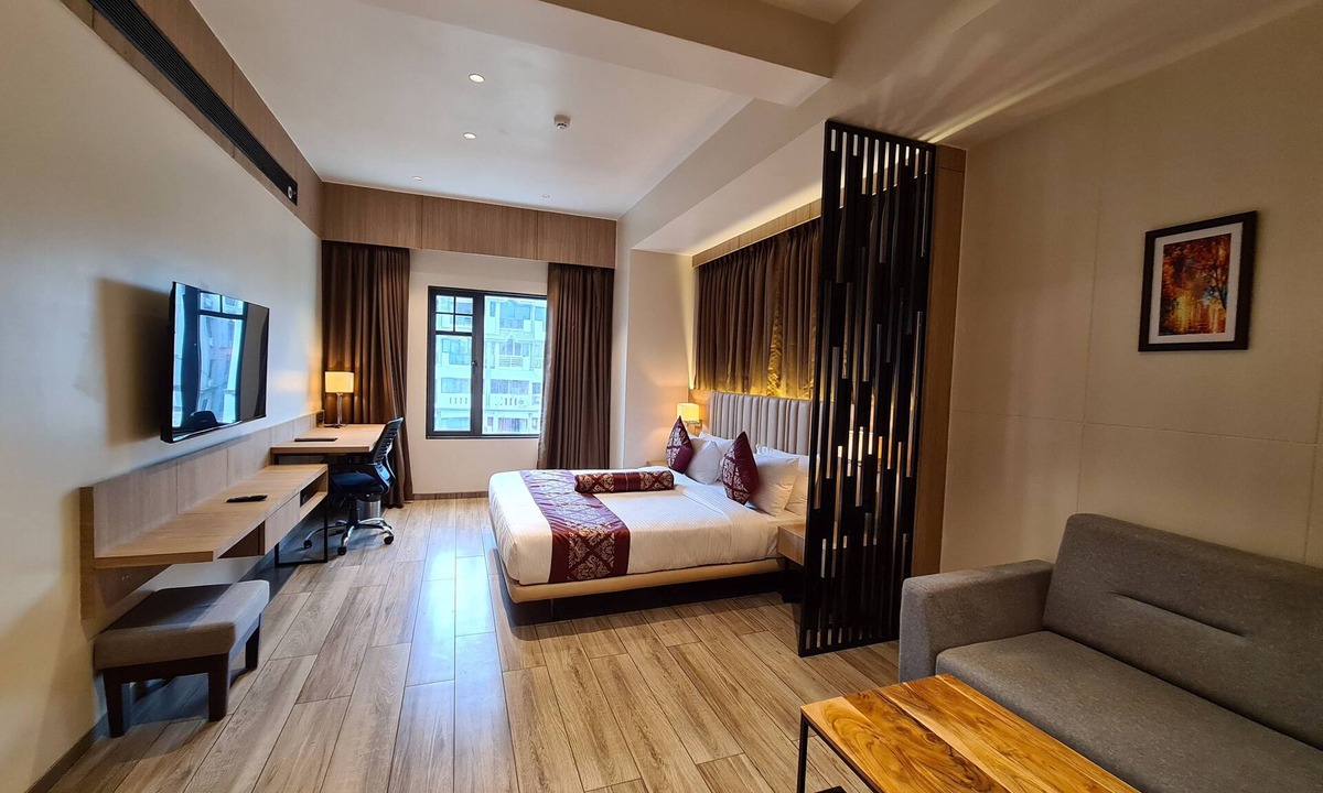 Navsari Hotel | NRICH SKYOTEL