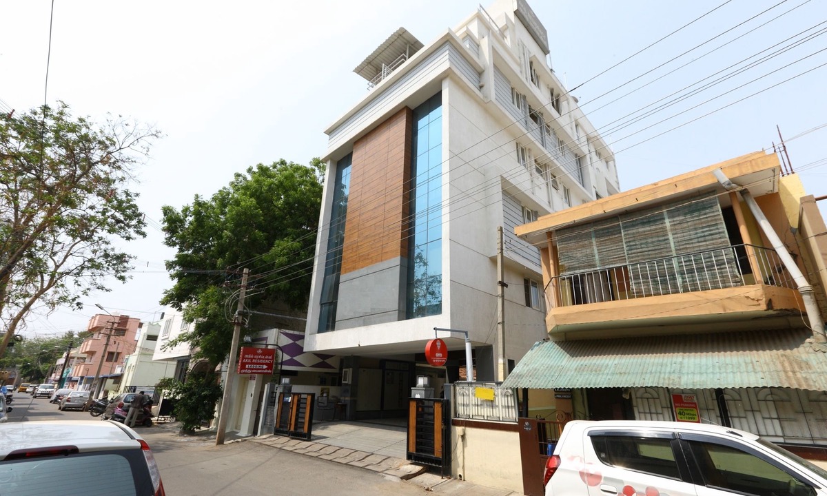 Gandhipuram Hotel | OYO 4658 Akil Residency