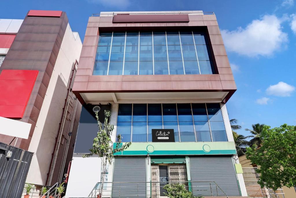 Dabagardens Hotel | OYO Collection O Dabagardens Near RK Beach