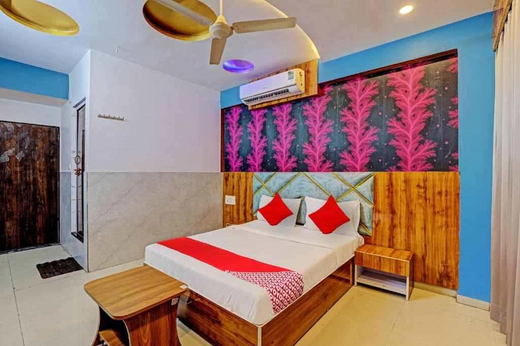 Ahmedabad Hotel | OYO Flagship Hotel Metro
