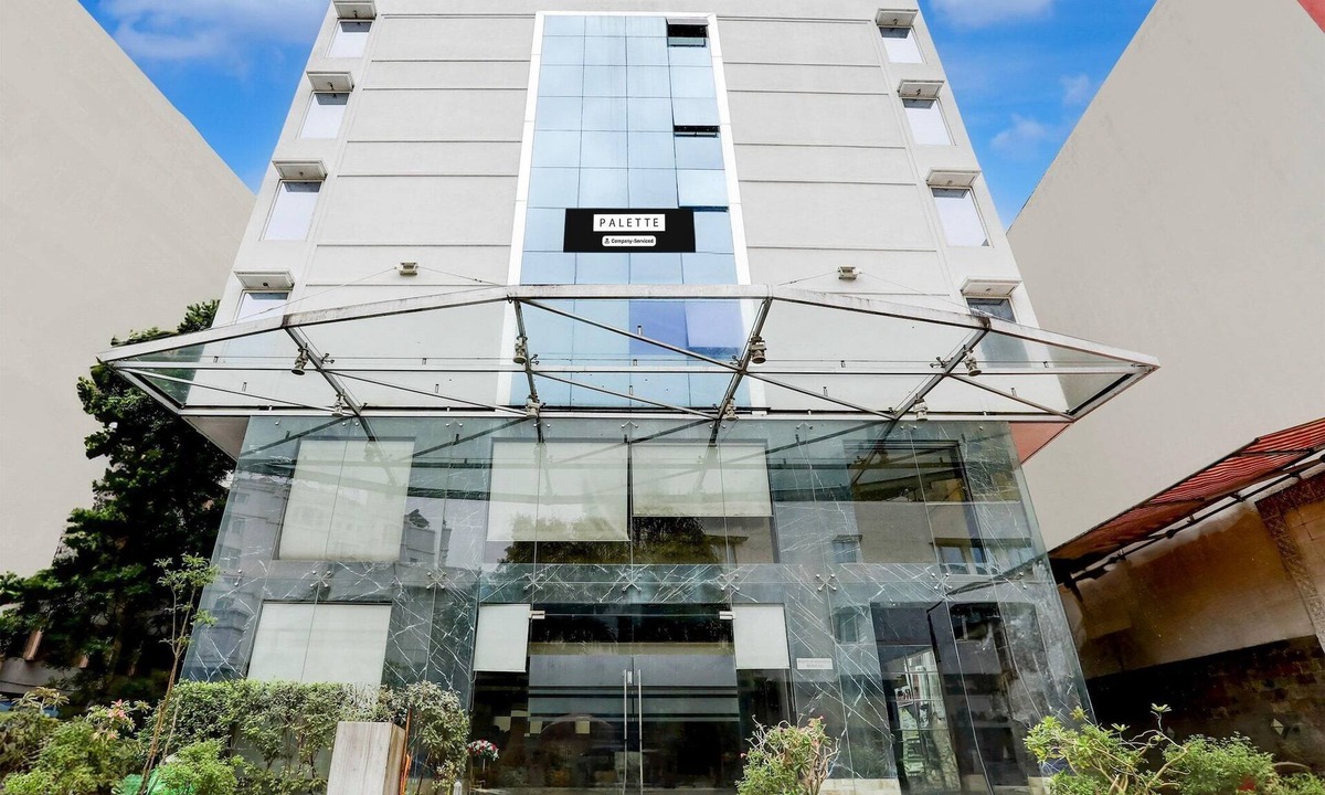 Ahmedabad City Centre House | Palette River Front Railway Station