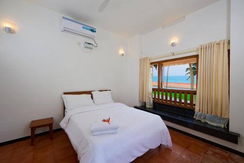Muttom Cabin | Paraikal Beach Resort