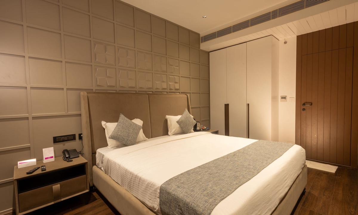 Dindigul Hotel | Parsons Court