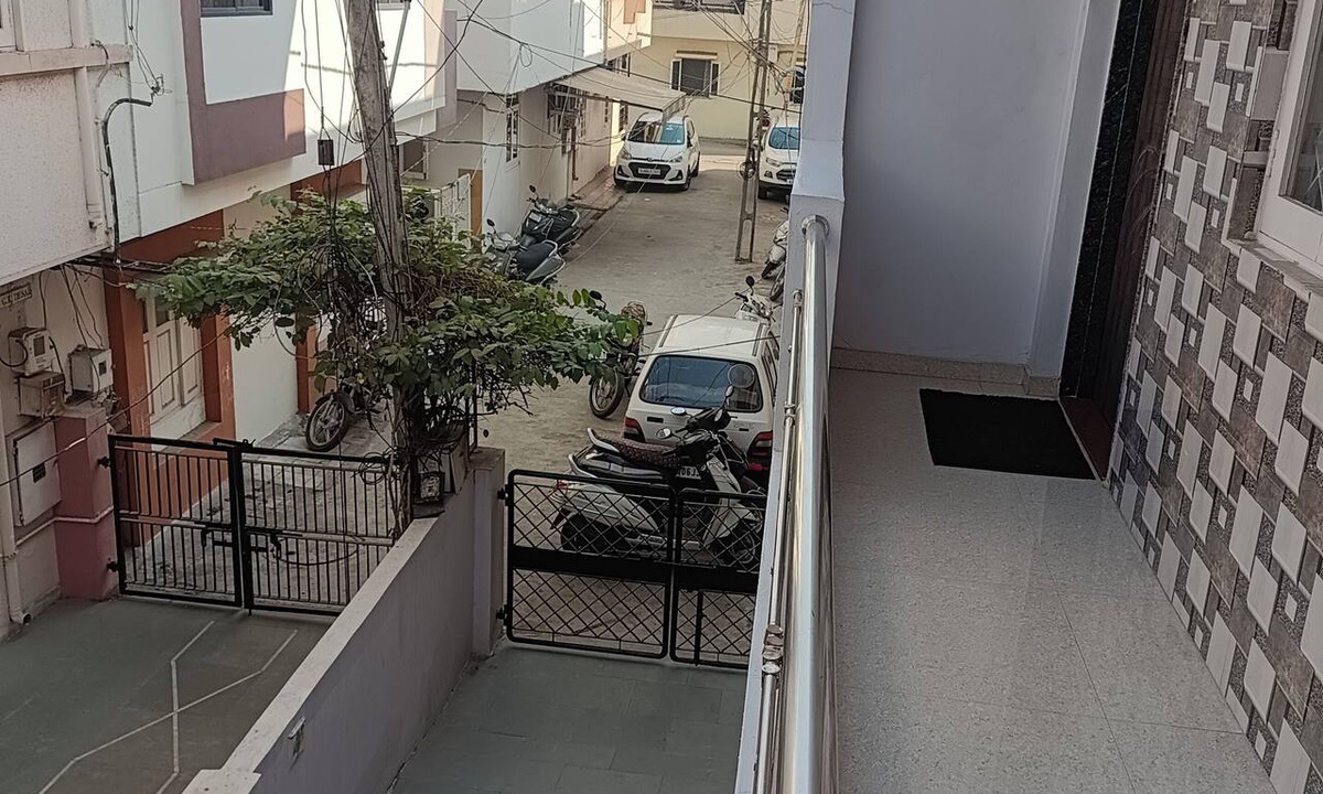 Vadodara House | Patel's Home - Near Vadodara Airport/Amit Nagar