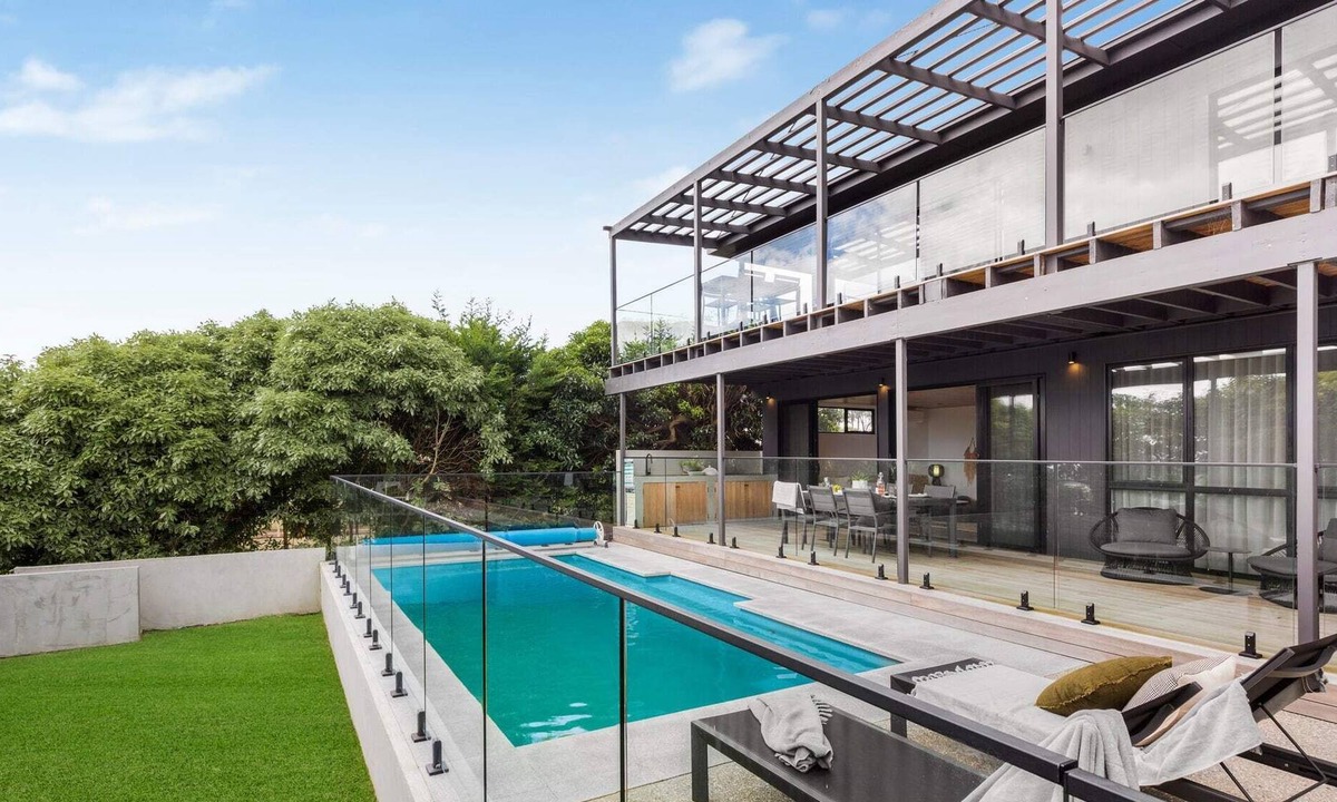 McCrae House | Peninsula Black Diamond - heated pool, water views