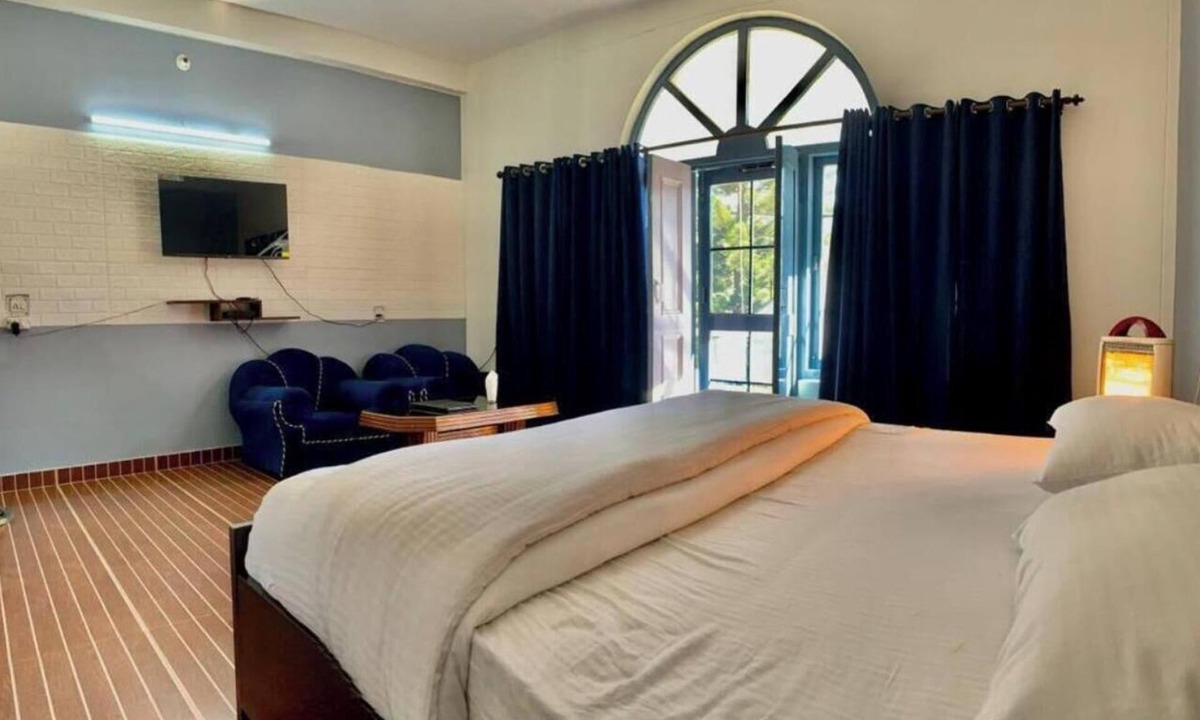 Pithoragarh Hotel | Pine Resort