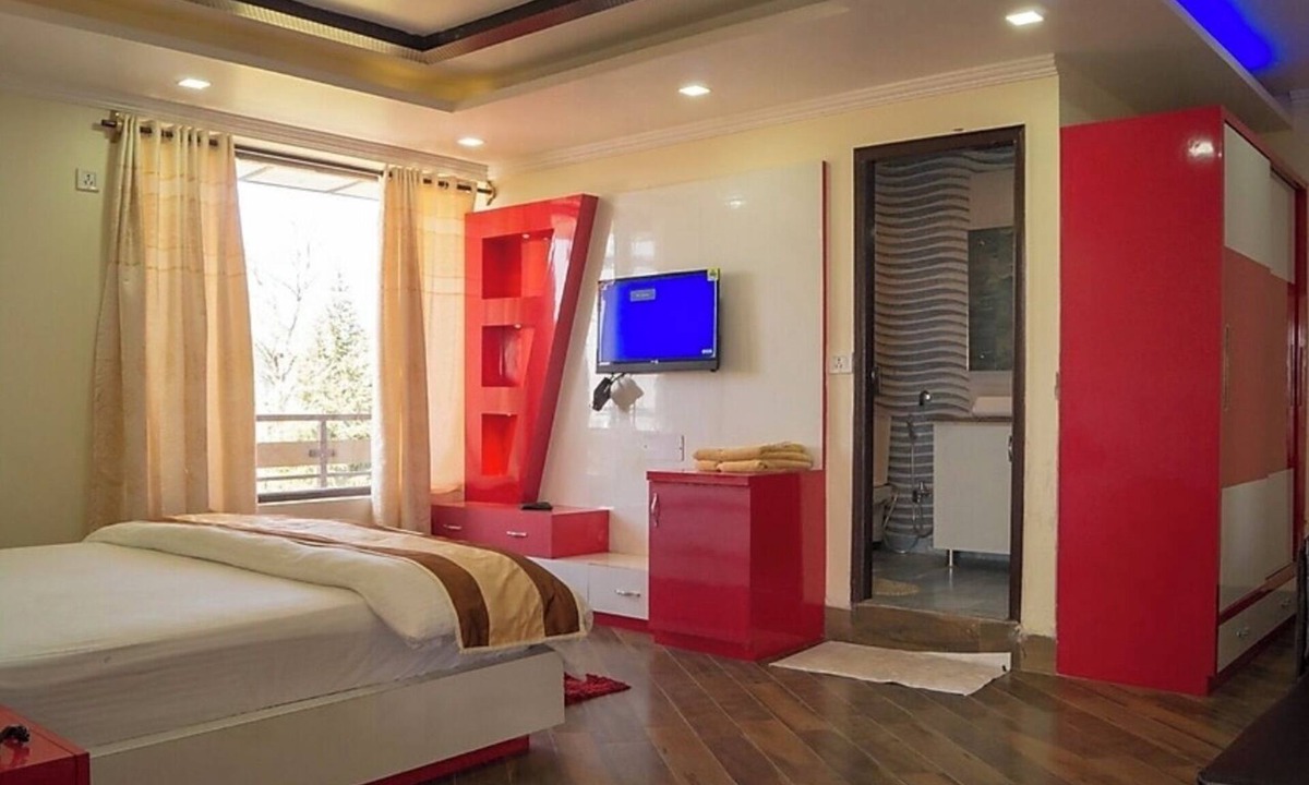 Bir Hotel | Pink Park By Panache Hotel