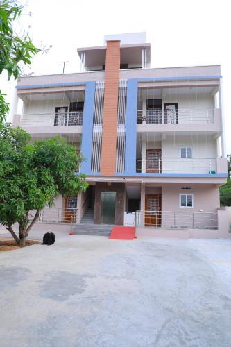Madanapalle House | Private Room Non AC At Varun Vihar Near Horsley Hills