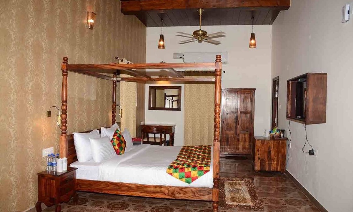 Amritsar Hotel | Sadda Pind