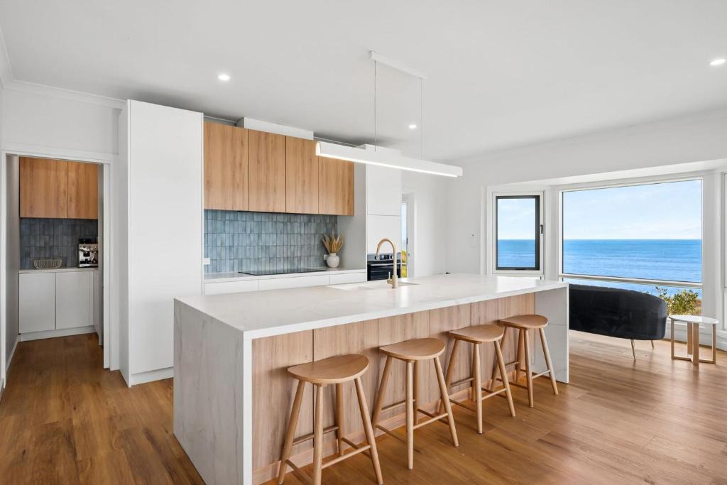 Peppermint Grove Beach House | Salt & Peppermint - Beachfront Escape with Stunning Views
