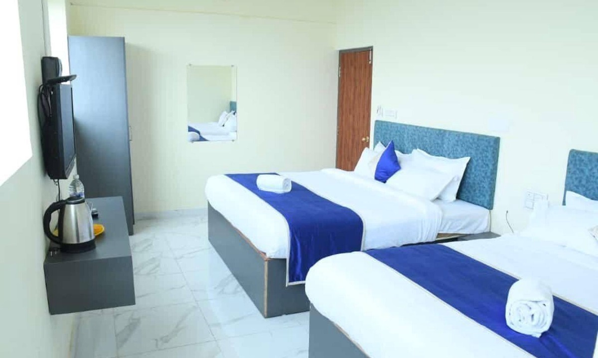 Chennai Hotel | SanvaLuxuryRoom By Royal VIP Hospitality
