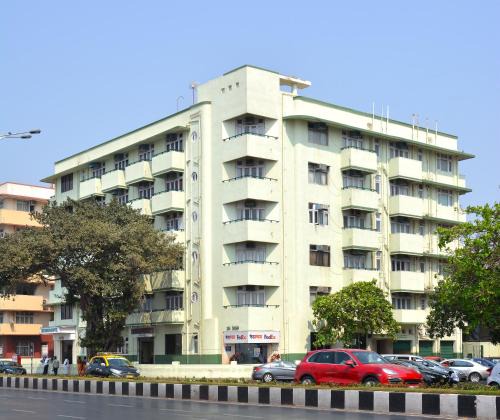 Churchgate Hotel | Sea Green Hotel