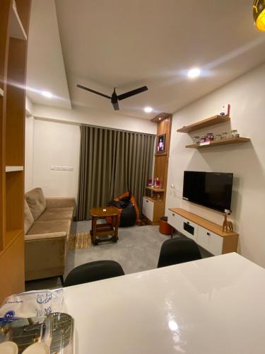 Thiruvananthapuram Apartment | Sea view Cozy 1BHK with GYM Near IT Hub and Beach