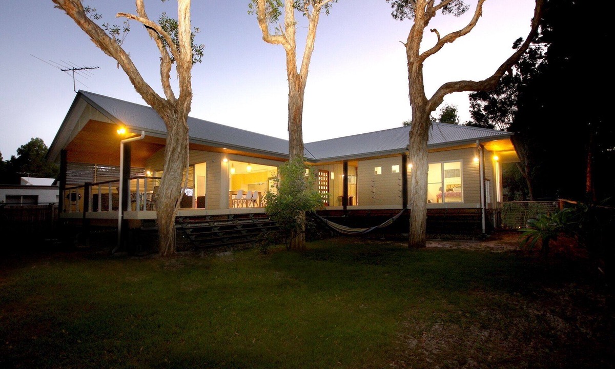 Amity Point House | Secluded & Private Stunning Beach House