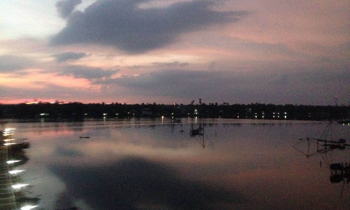 Kochi Apartment | SHIMMERING WATERS COCHIN INDIA 3 BEDROOM APARTMENTS FACING BACK WATERS