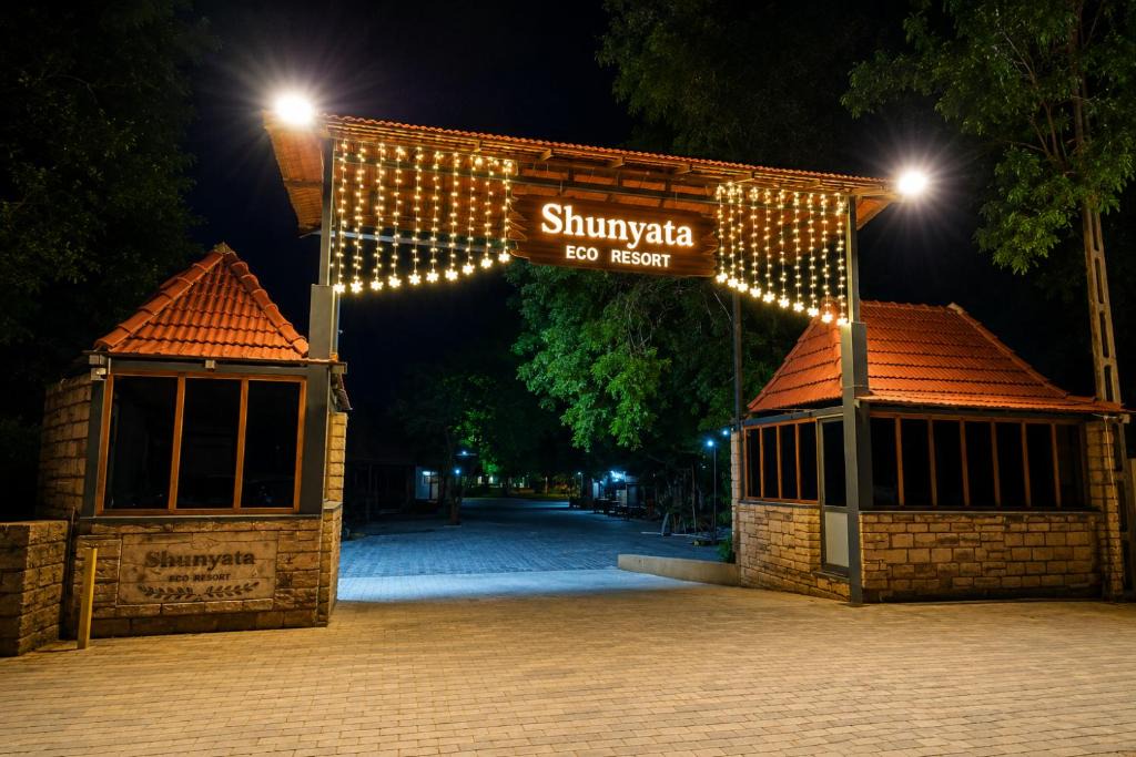 Junagadh Hotel | Shunyata Eco Resort Junagadh