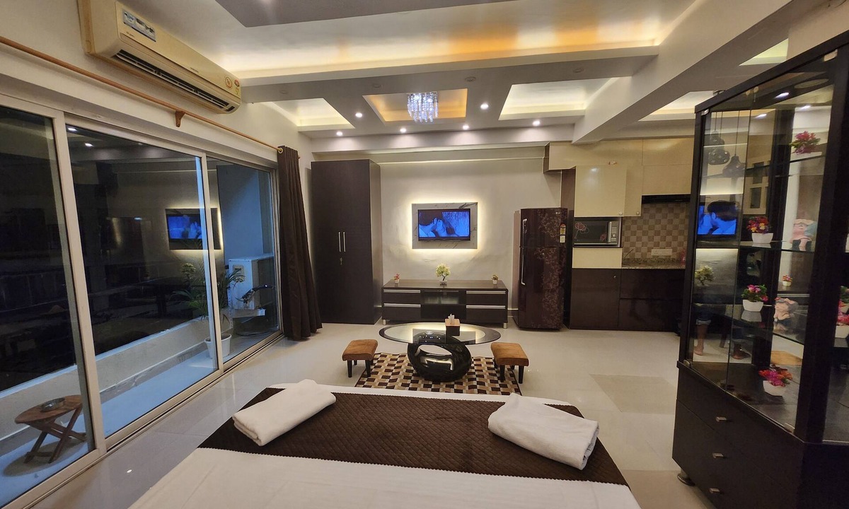 Kolkata Apartment | Siddha Xanadu StudioApartment #334