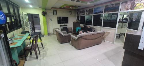 Dwaraka Nagar Hotel | Sleep well dormitory