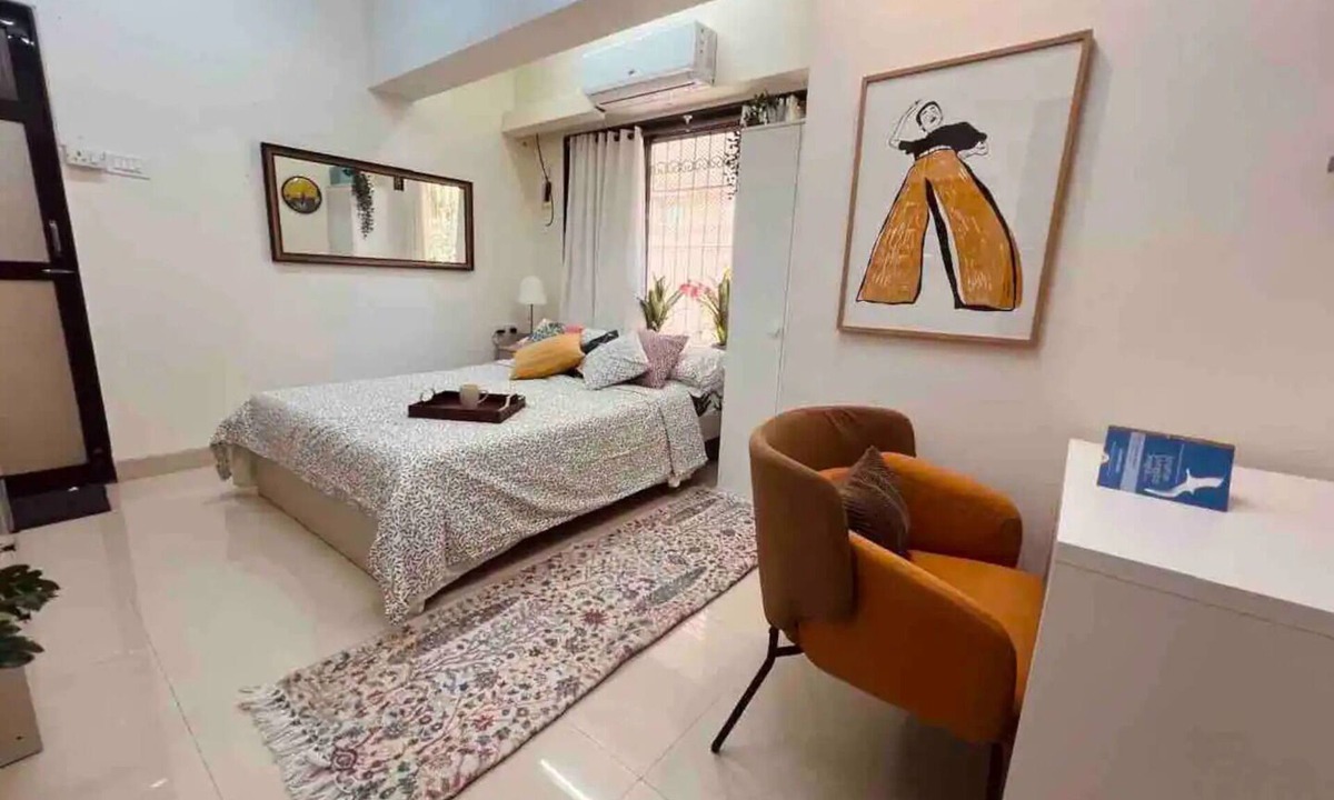 Bandra West Apartment | Spacious Modern Studio in Bandra West