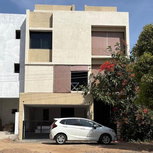 Gandhinagar Villa | Spacious Villa at SG Highway Gandhinagar Ahmedabad