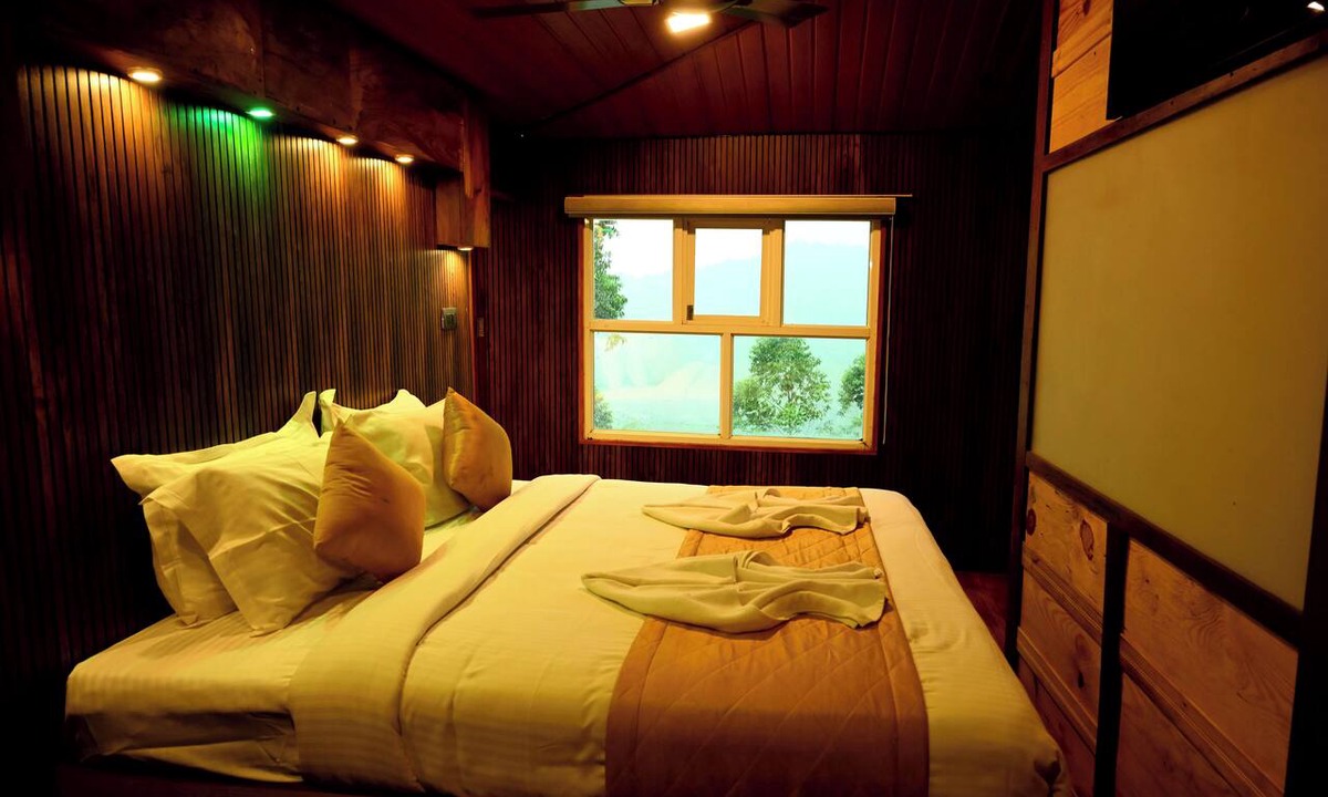 Devikolam Hotel | Spring Muunnar