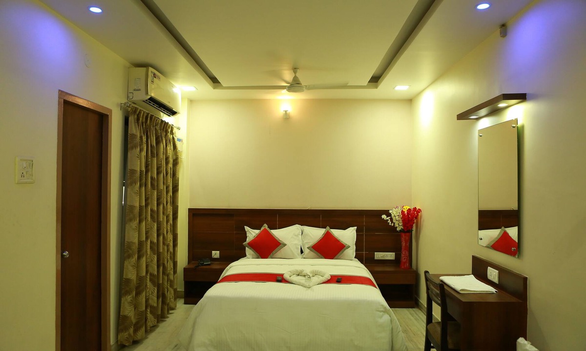 Periamet Hotel | Sr Residency