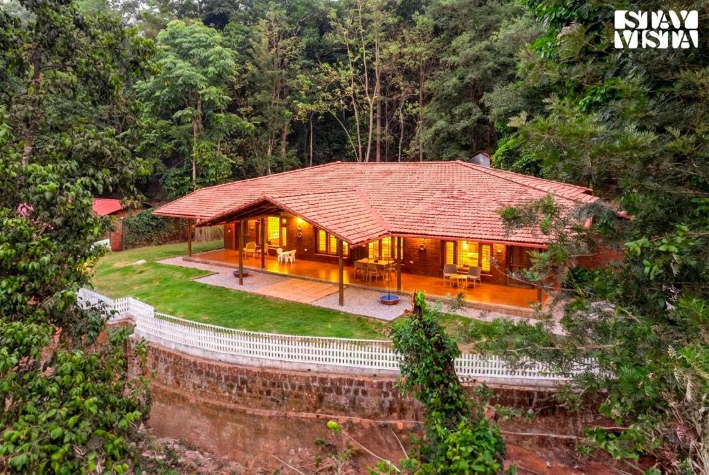 Somvarpet Villa | StayVista at Villa Estuaire Homestay A Cozy Riverside Escape with Lawn & Free Breakfast