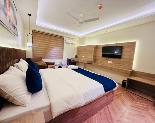 Jaypee Greens Apartment | StayWorks studios