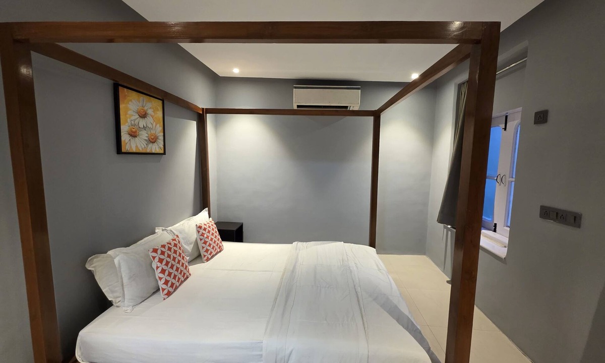 Malabar Hill Apartment | Studio Apartment 105 In Malabar Hill By Florastay