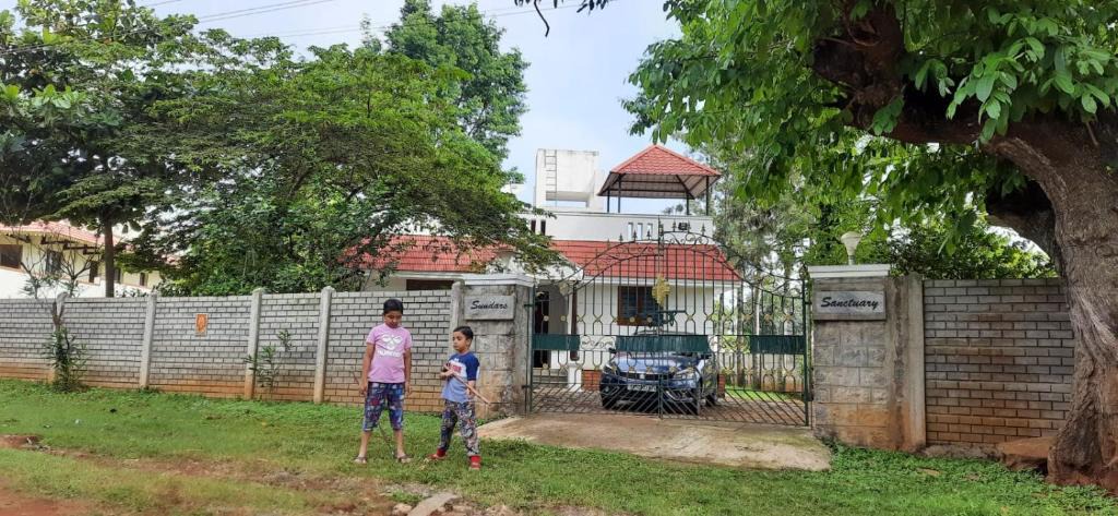 Yelagiri Villa | Sundar's Sanctuary - The Central Courtyard HomeStay