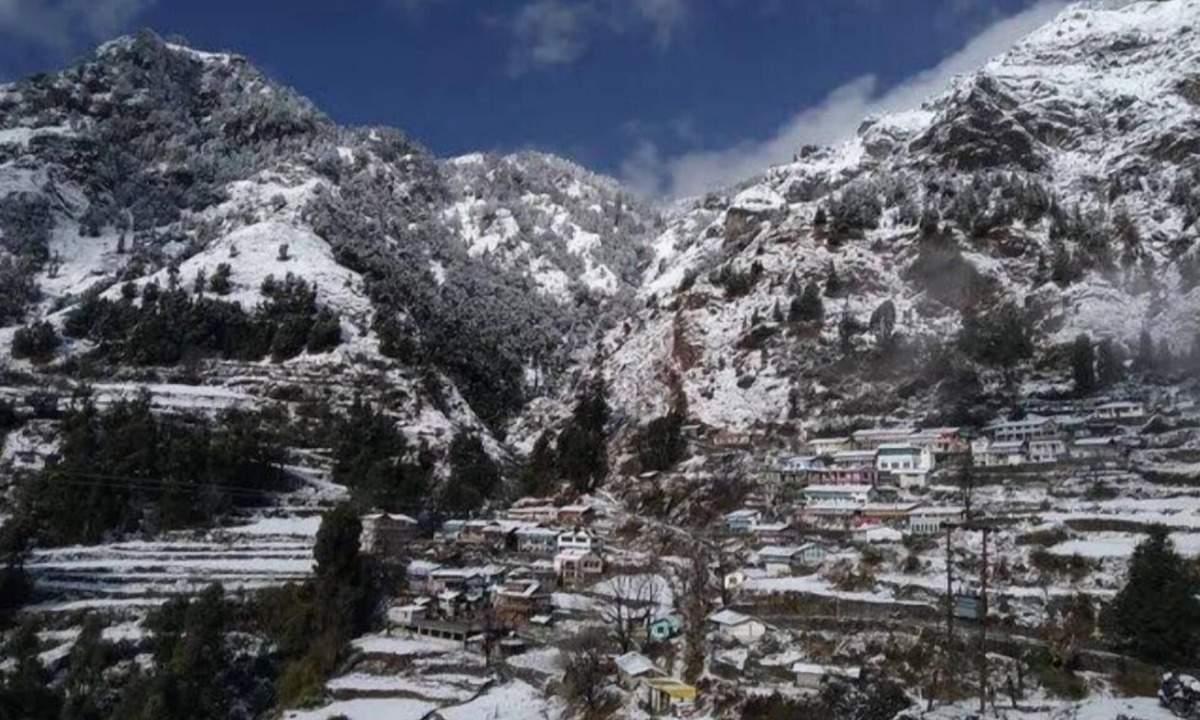 Chakrata House | Sunlight HomeStay Peacefull nature between the hiils and mountains