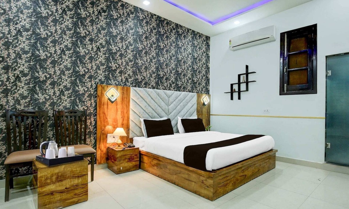 Amritsar House | Super Collection O Ishwar Nagar