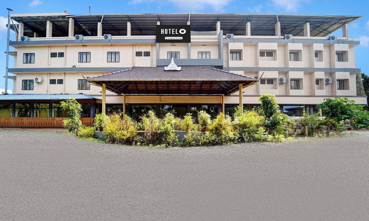 Peringandoor House | Super Hotel O Thrissur