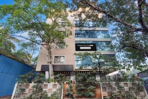 Central Pune Hotel | Super Townhouse Oak Pune Railway Station Formerly Kapil Residency